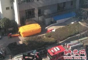 指挥消防员吃瓜,指挥中吃瓜，清凉一夏